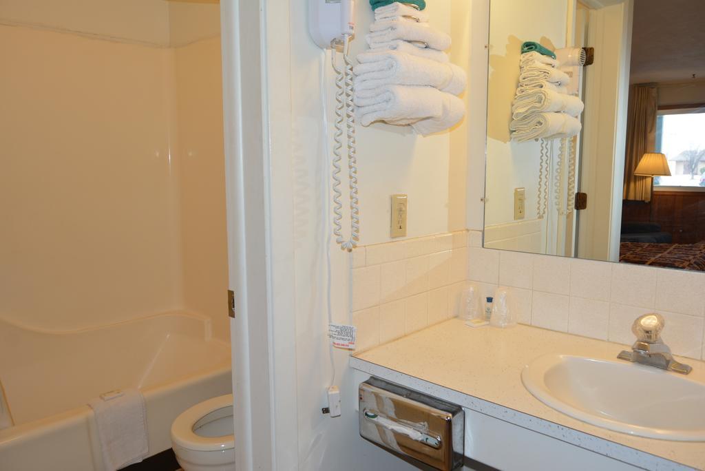 Viking Motel Lindsborg Δωμάτιο φωτογραφία