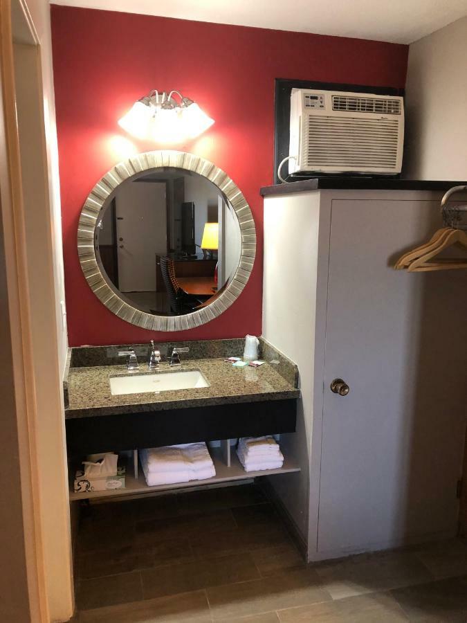 Viking Motel Lindsborg Εξωτερικό φωτογραφία