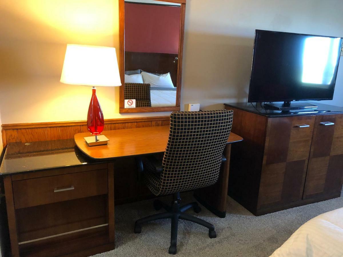 Viking Motel Lindsborg Εξωτερικό φωτογραφία