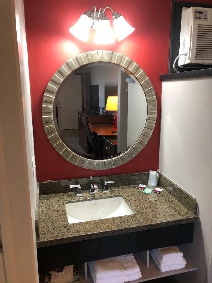 Viking Motel Lindsborg Εξωτερικό φωτογραφία
